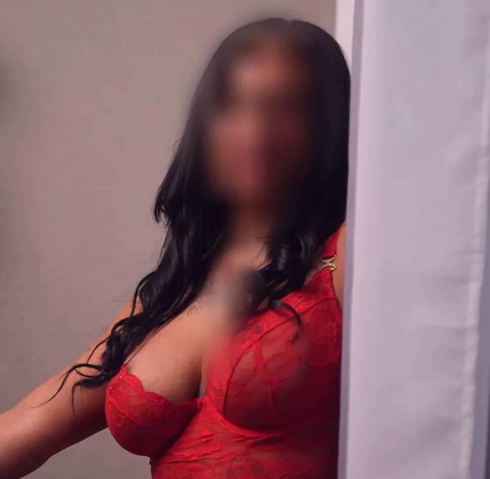 Annika, 38