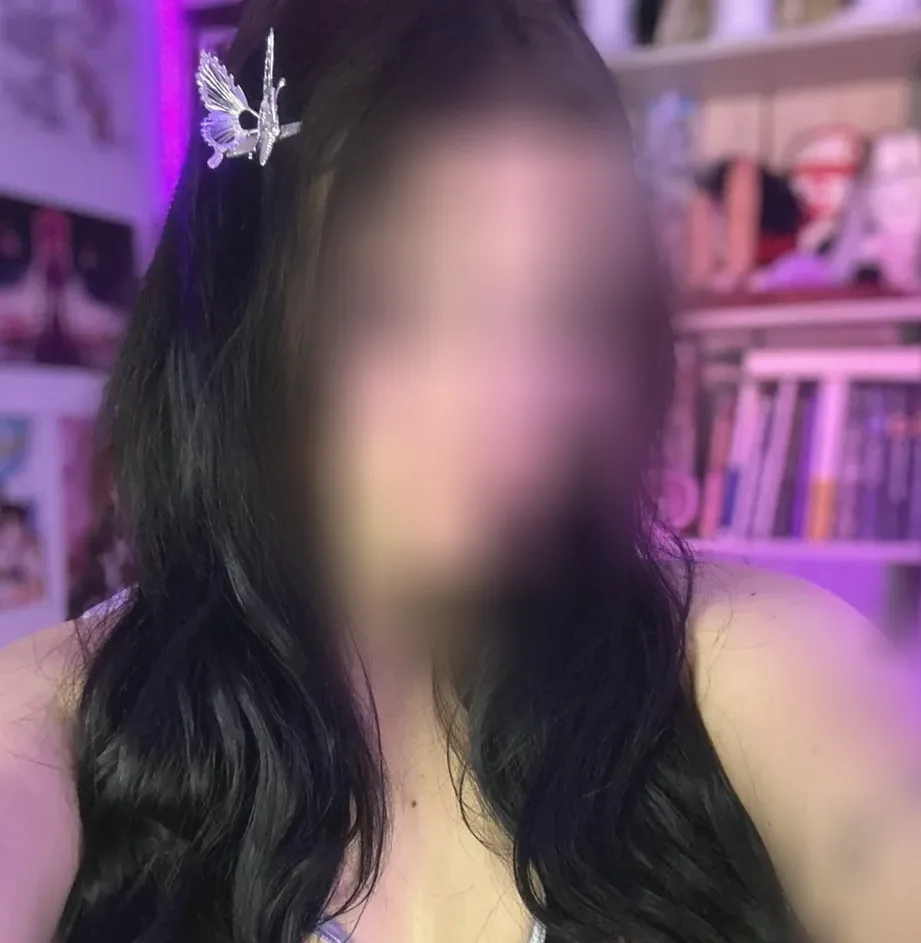 Cecilia, 26