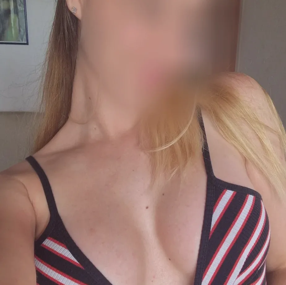 Frida, 24