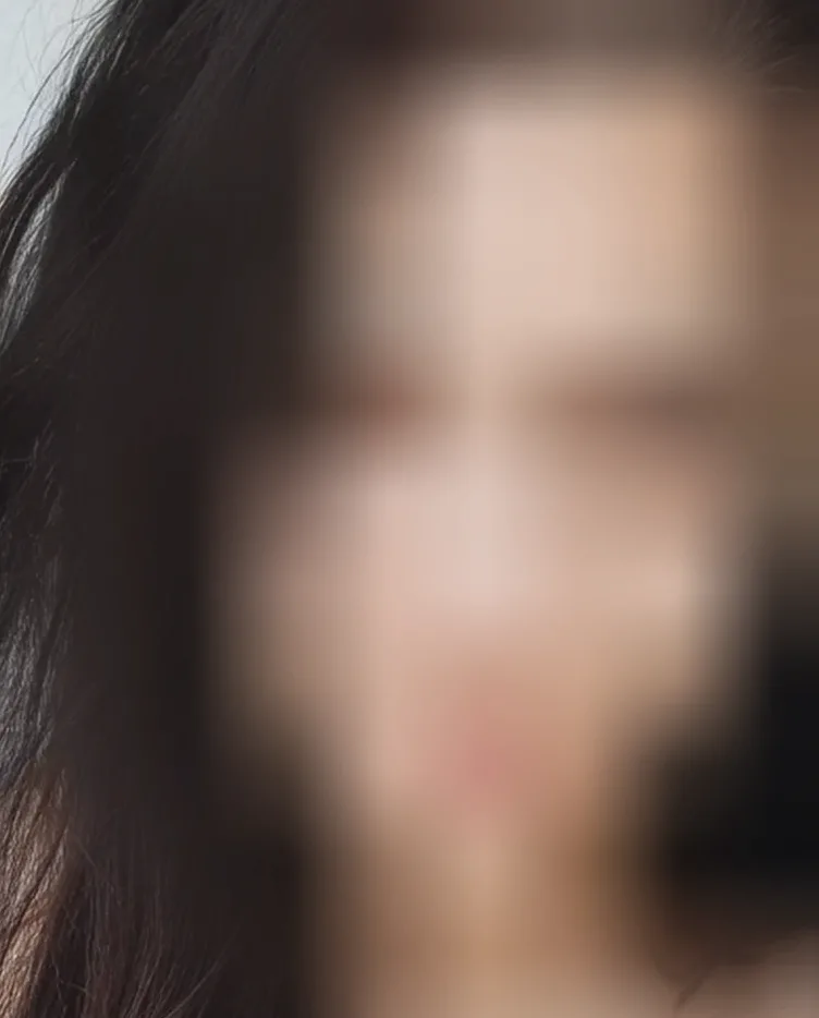 Ivana, 28